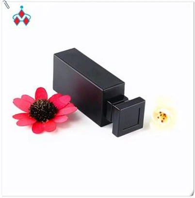 Botella de perfume de vidrio negro